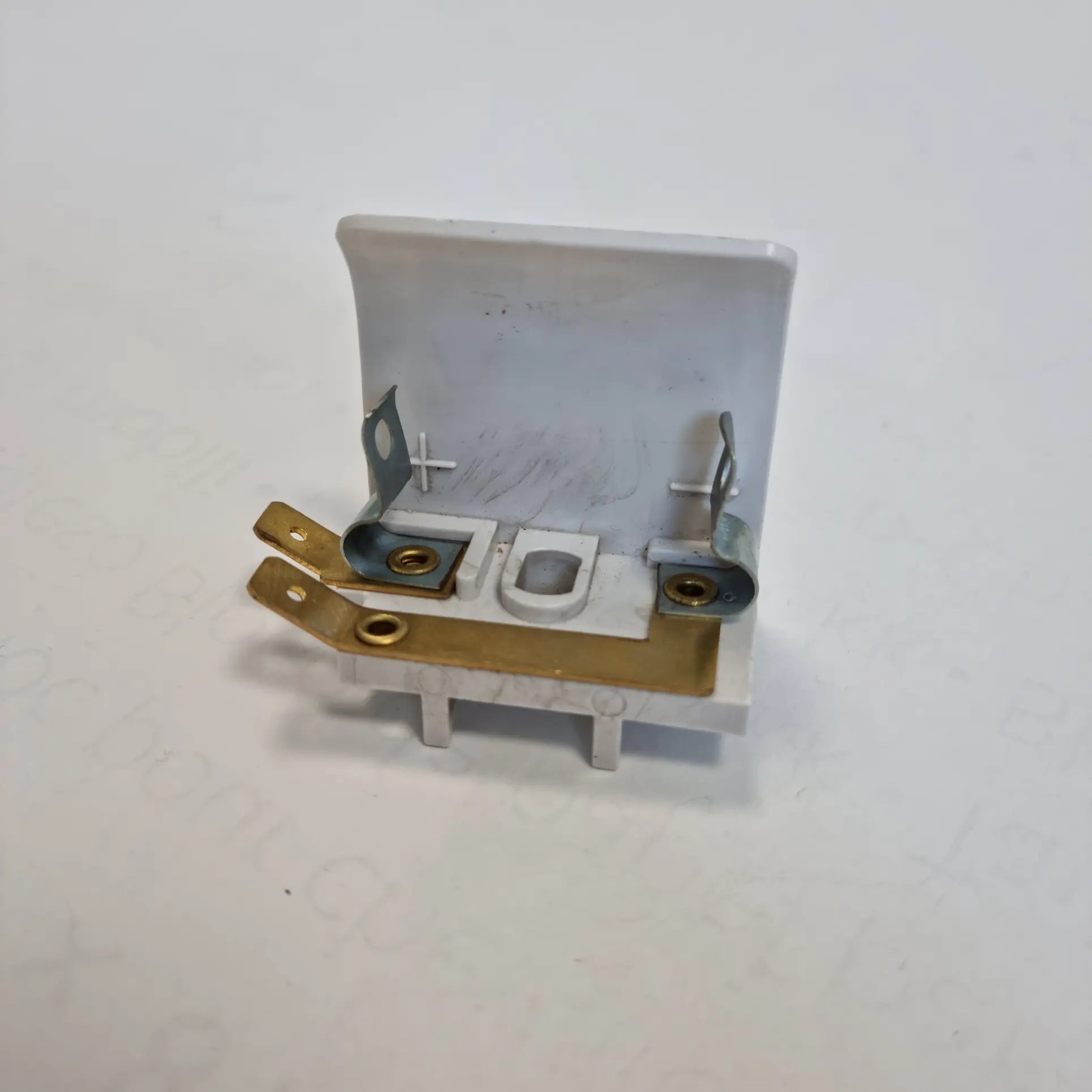 Lamp holder
